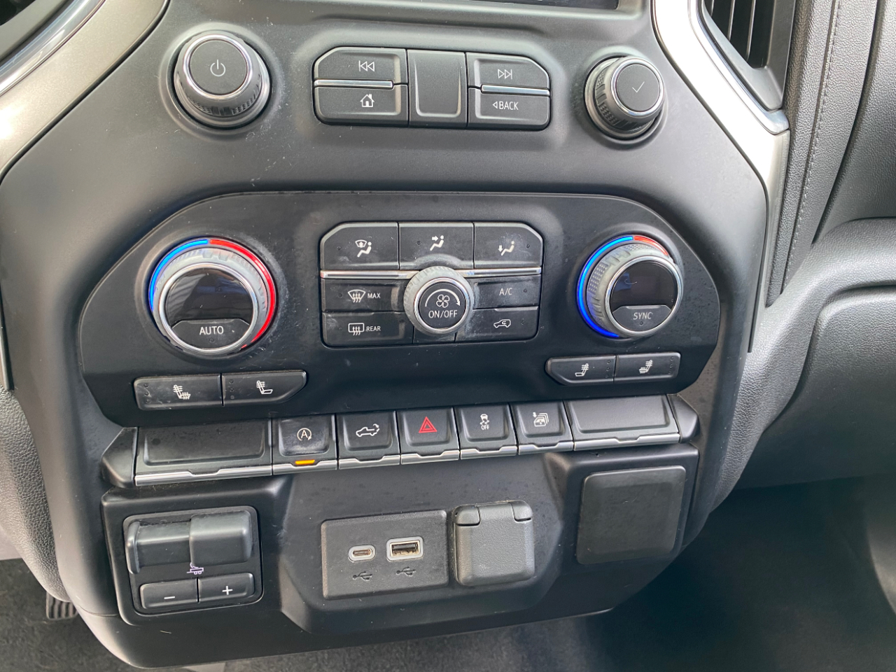 Chevrolet Silverado 1500 2WD Crew Cab 147" LT 2021