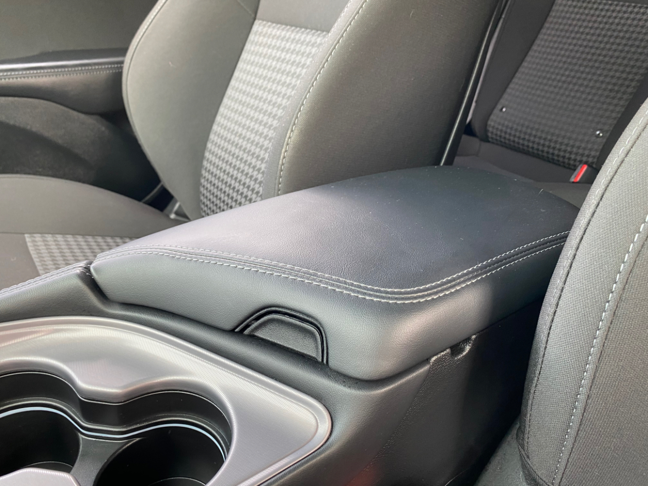 Dodge Challenger R/T RWD 2023