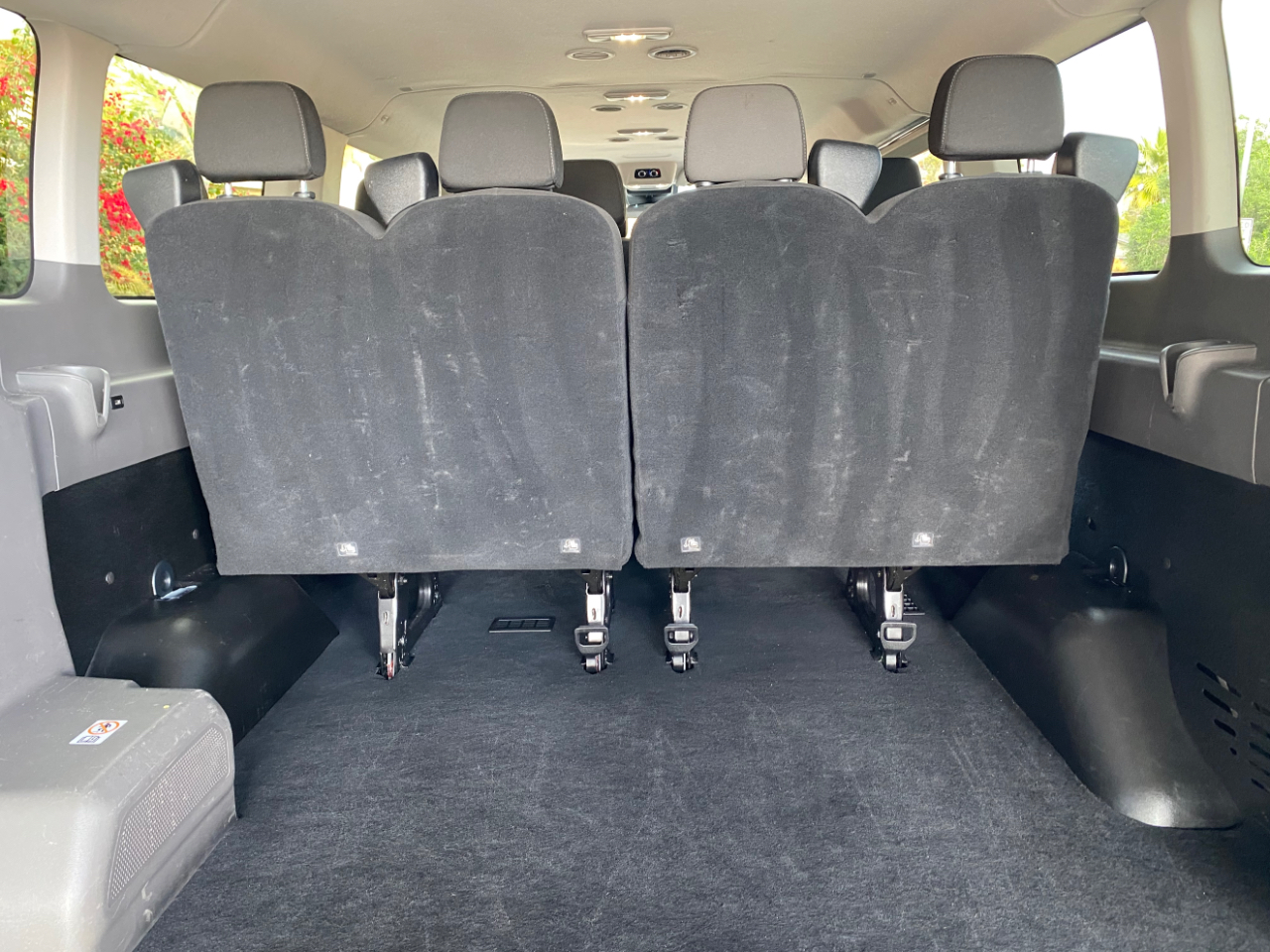 Ford Transit Passenger Wagon T-350 148" Low Roof XLT RWD 2023