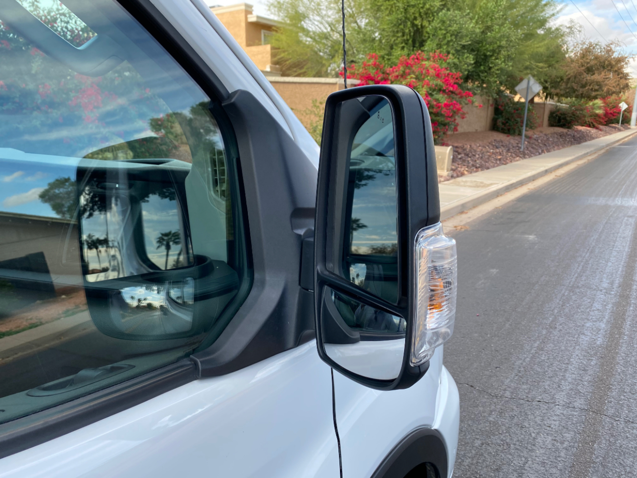 Ford Transit Passenger Wagon T-350 148" Low Roof XLT RWD 2023