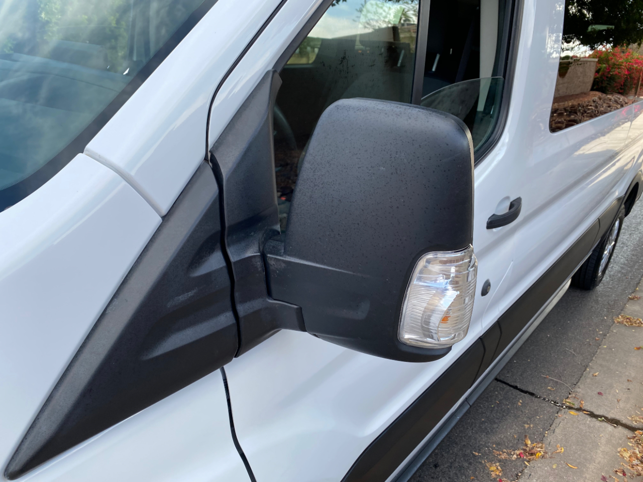 Ford Transit Passenger Wagon T-350 148" Low Roof XLT RWD 2023