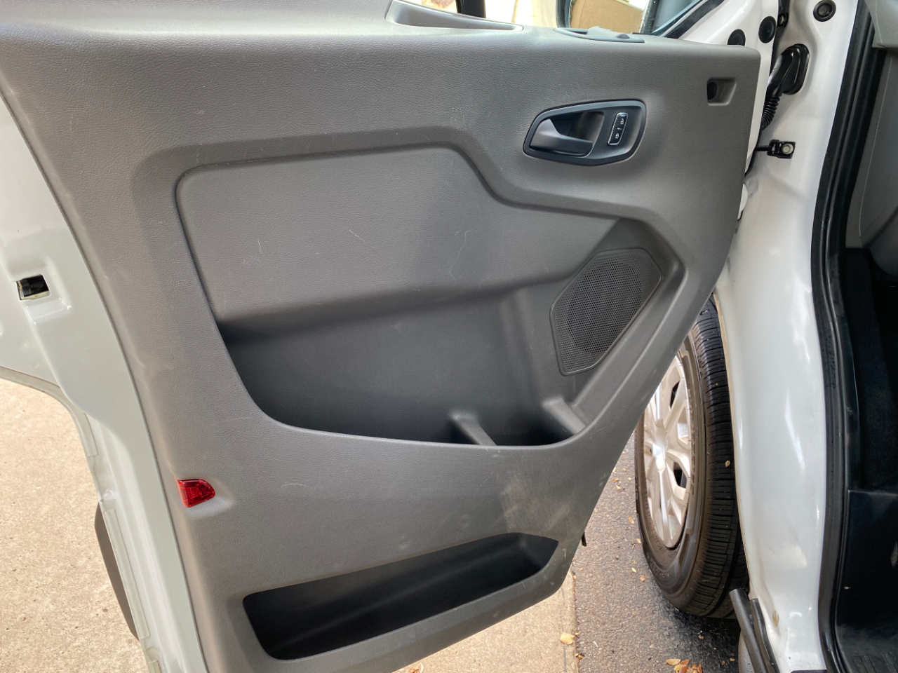 Ford Transit Passenger Wagon T-350 148" Low Roof XLT RWD 2023