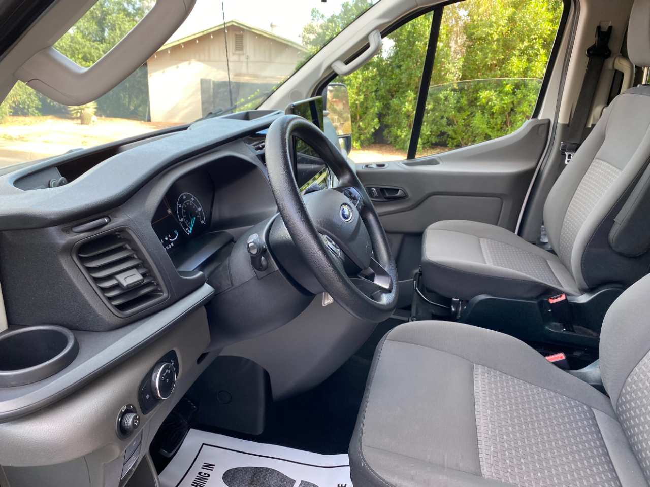 Ford Transit Passenger Wagon T-350 148" Low Roof XLT RWD 2023