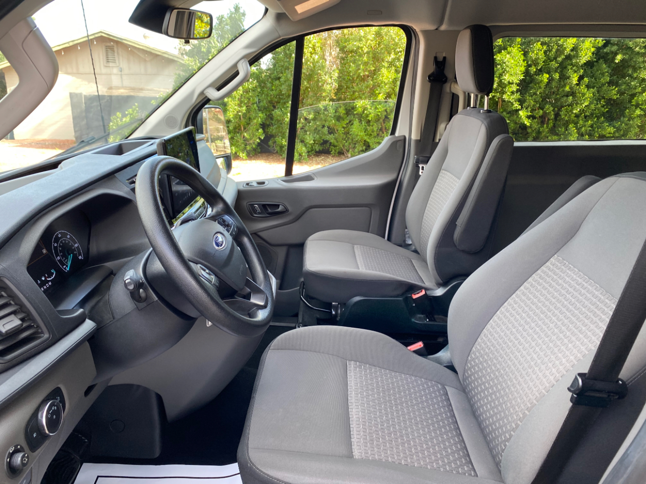 Ford Transit Passenger Wagon T-350 148" Low Roof XLT RWD 2023