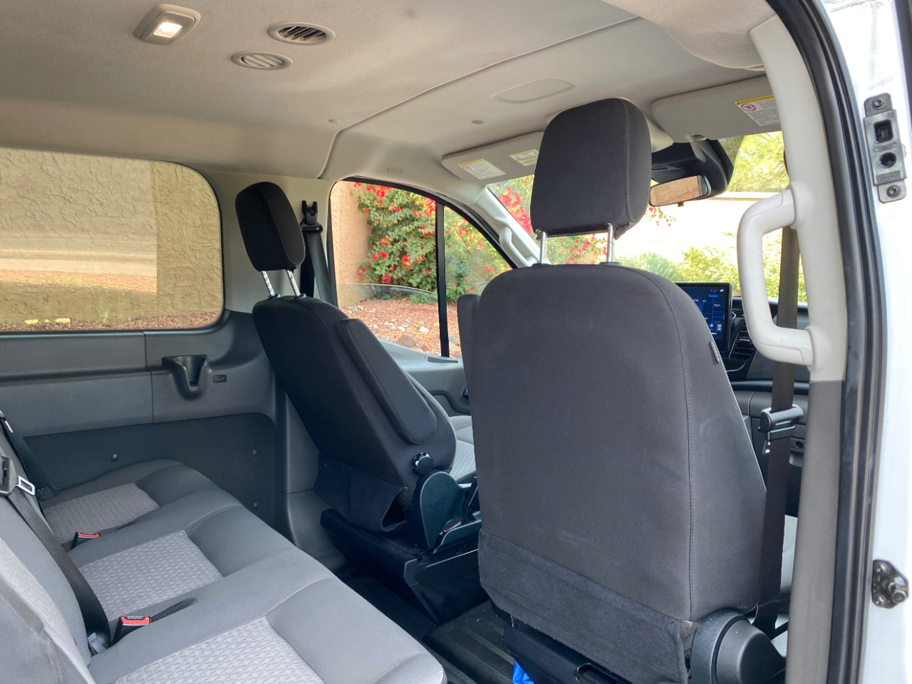 Ford Transit Passenger Wagon T-350 148" Low Roof XLT RWD 2023