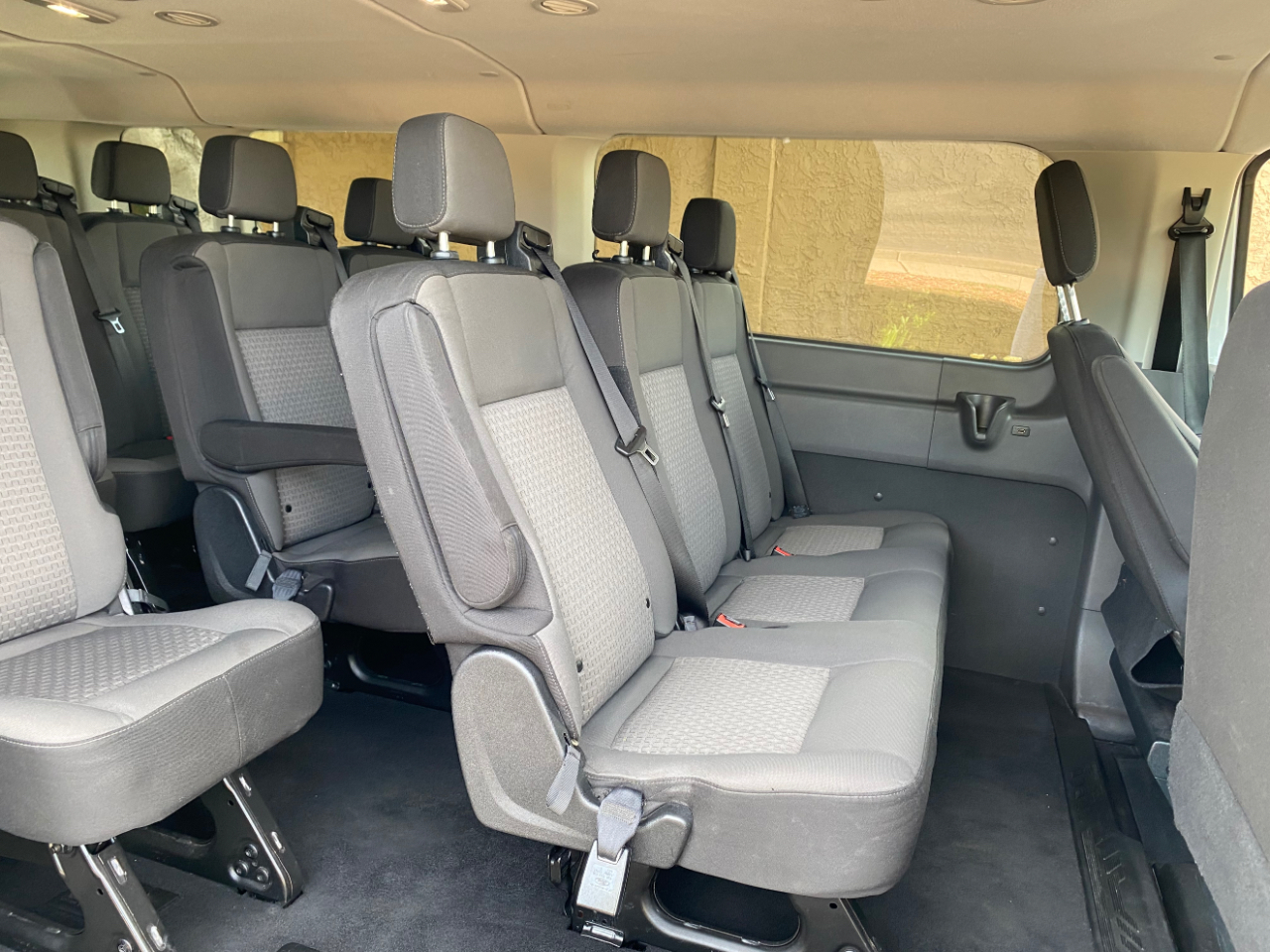 Ford Transit Passenger Wagon T-350 148" Low Roof XLT RWD 2023