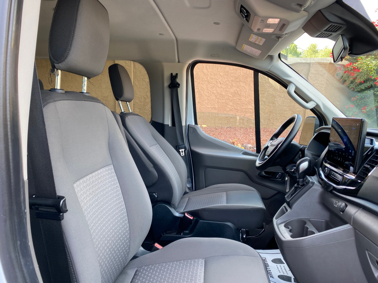 Ford Transit Passenger Wagon T-350 148" Low Roof XLT RWD 2023