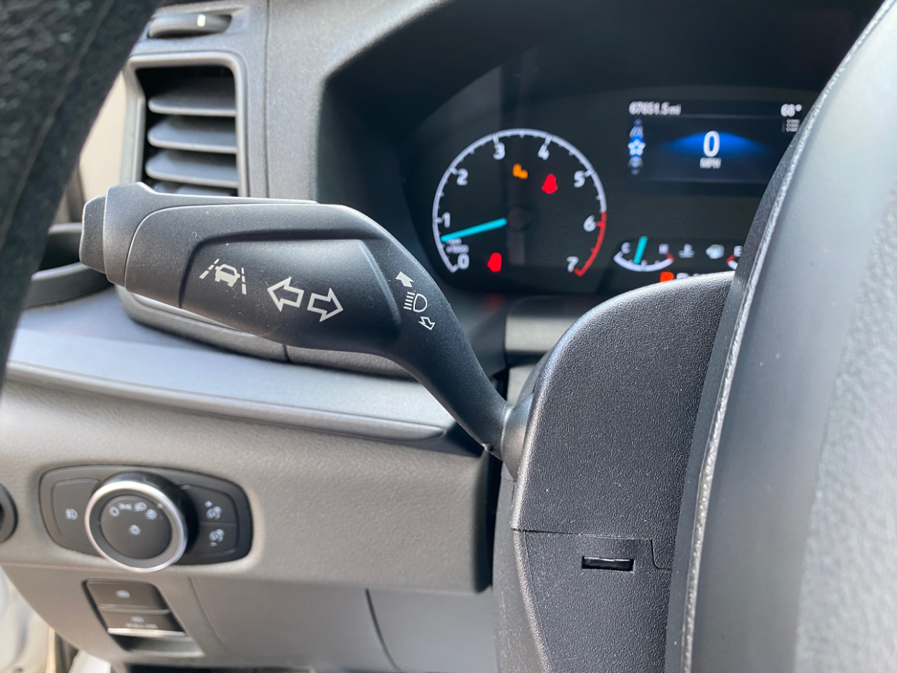 Ford Transit Passenger Wagon T-350 148" Low Roof XLT RWD 2023