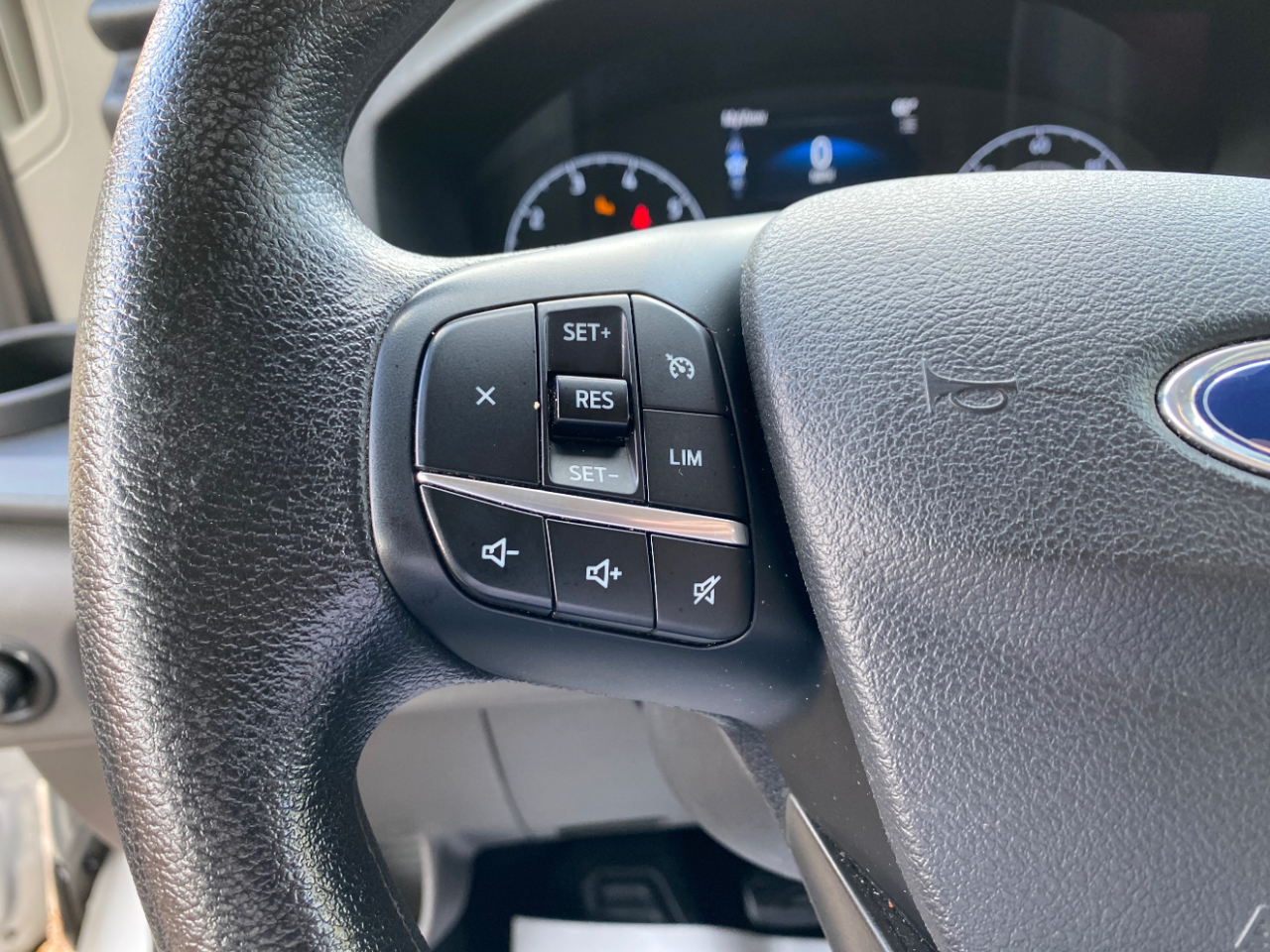 Ford Transit Passenger Wagon T-350 148" Low Roof XLT RWD 2023