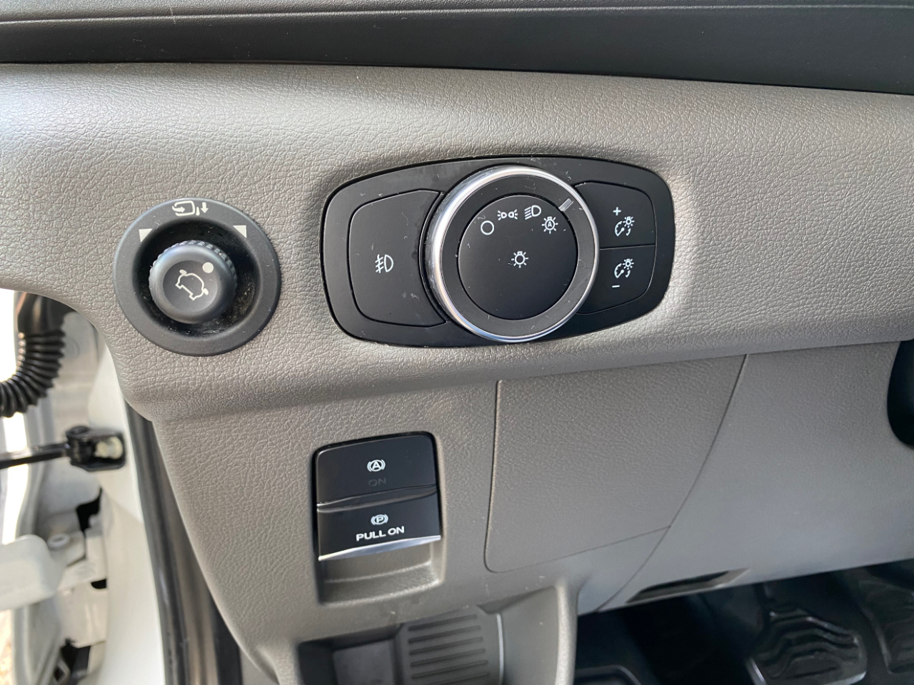 Ford Transit Passenger Wagon T-350 148" Low Roof XLT RWD 2023