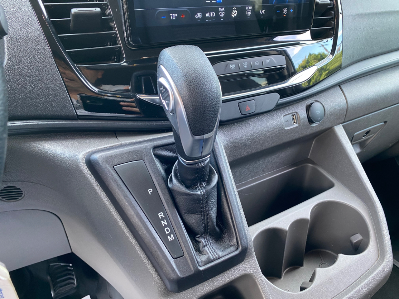 Ford Transit Passenger Wagon T-350 148" Low Roof XLT RWD 2023