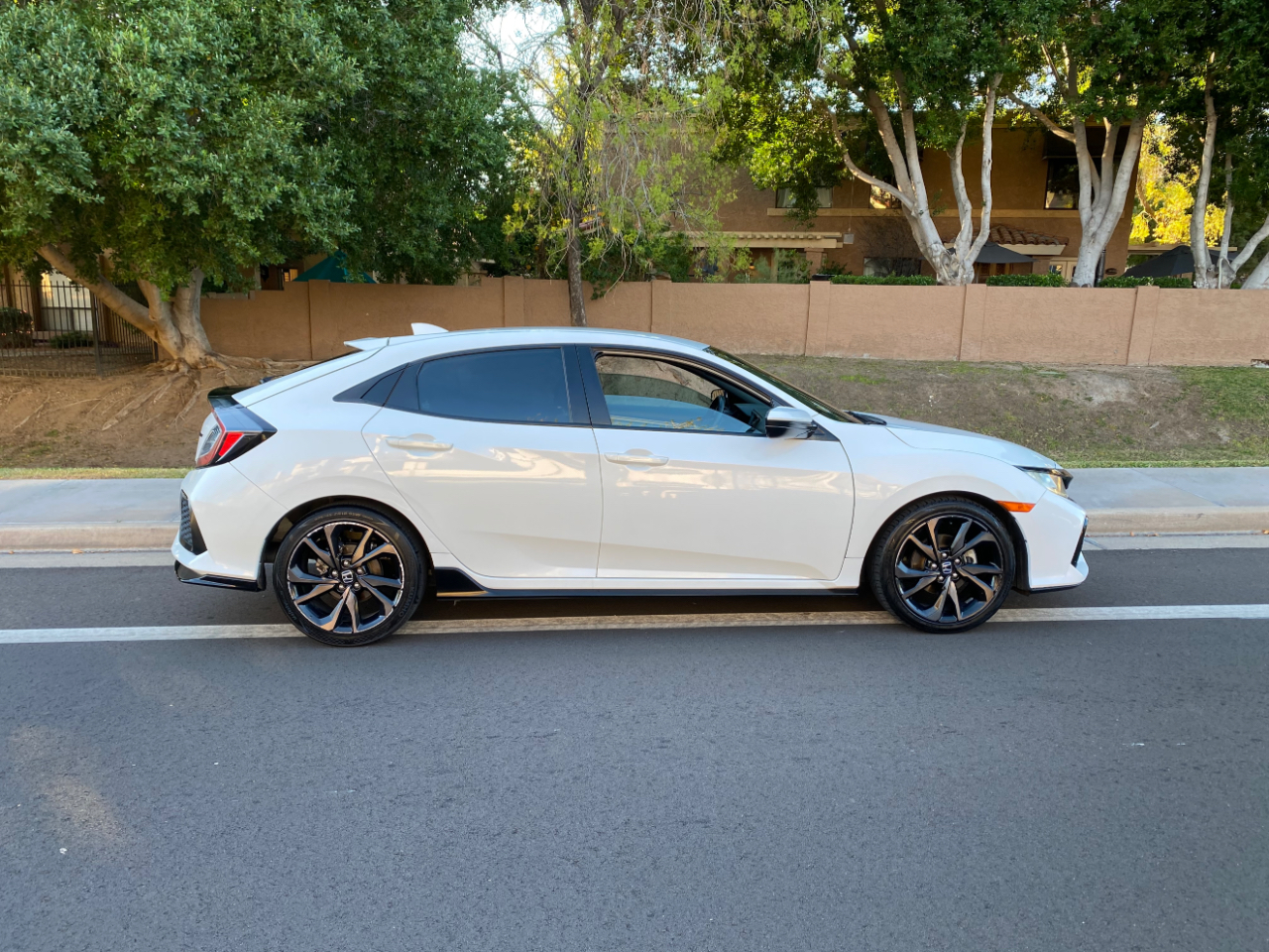 Honda Civic Hatchback Sport CVT 2017
