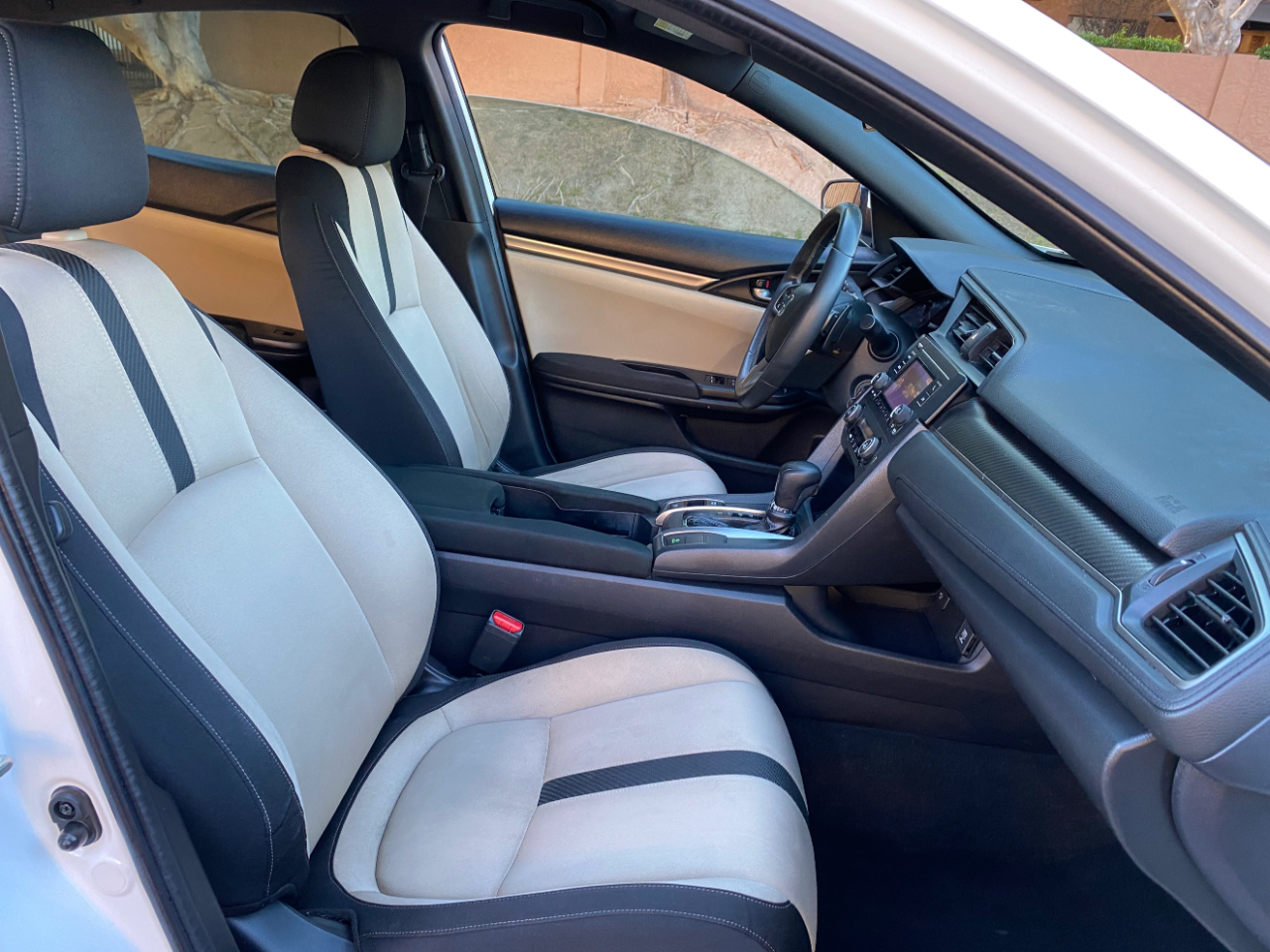 Honda Civic Hatchback Sport CVT 2017