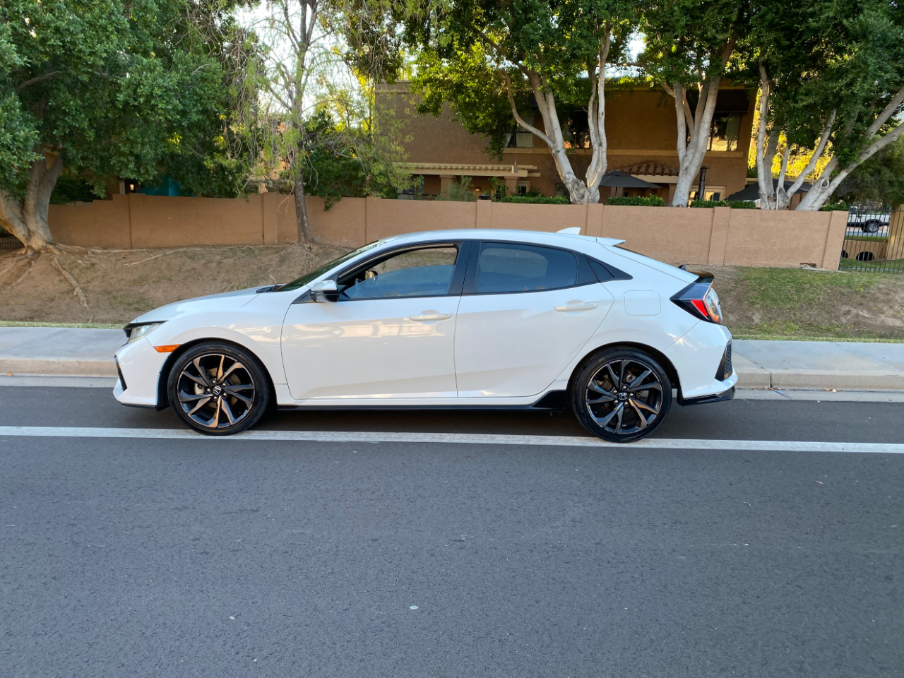 Honda Civic Hatchback Sport CVT 2017