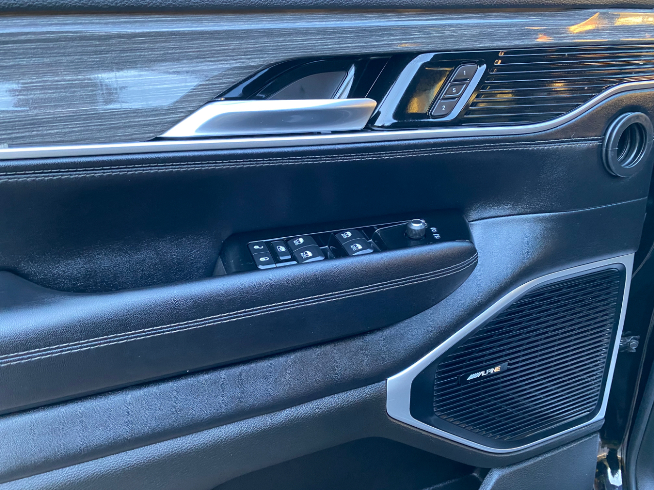 Jeep Wagoneer Series II 4x4 2022