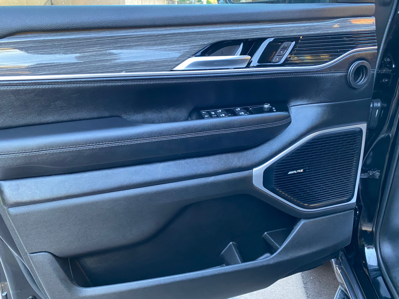 Jeep Wagoneer Series II 4x4 2022