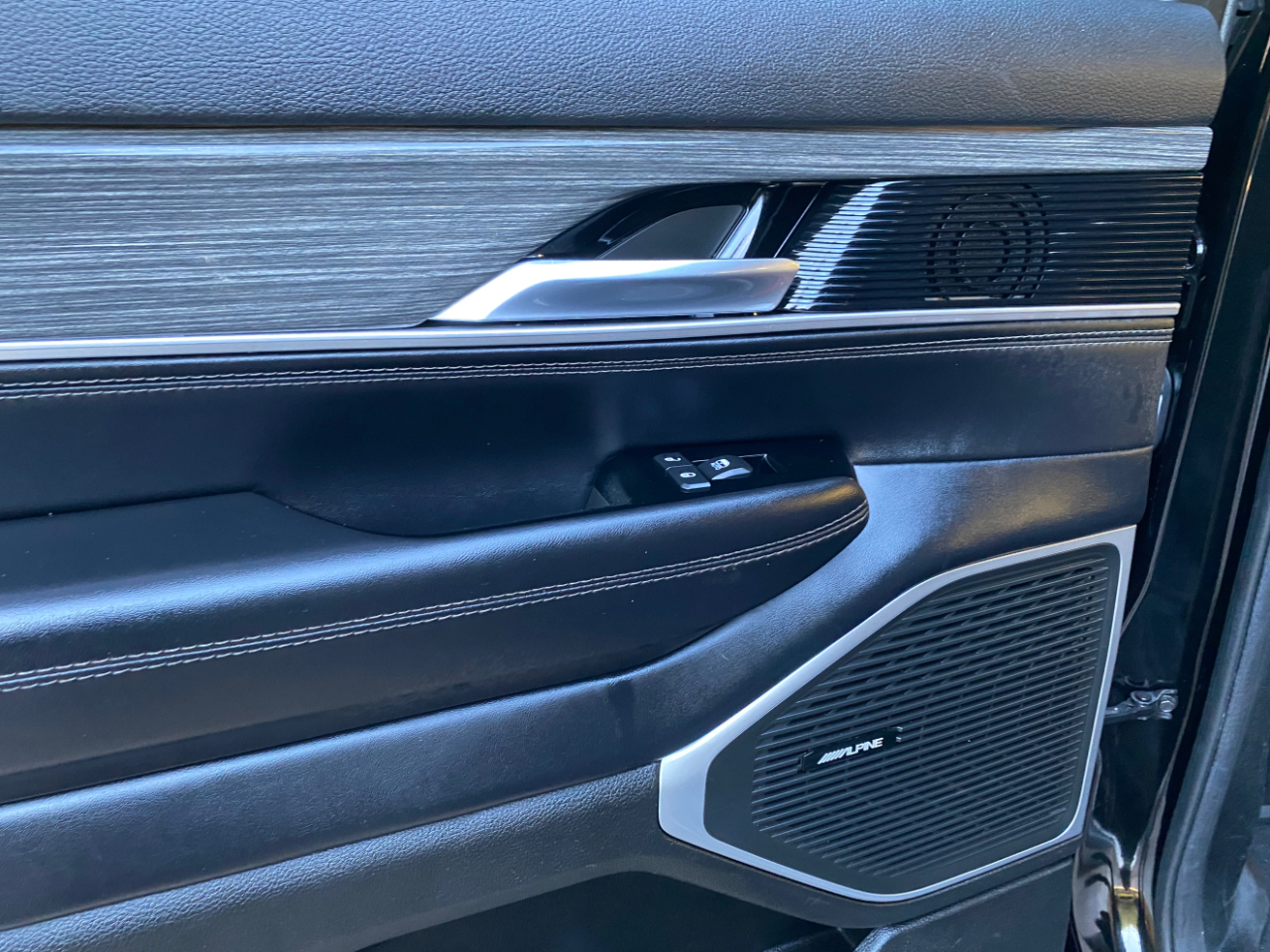 Jeep Wagoneer Series II 4x4 2022