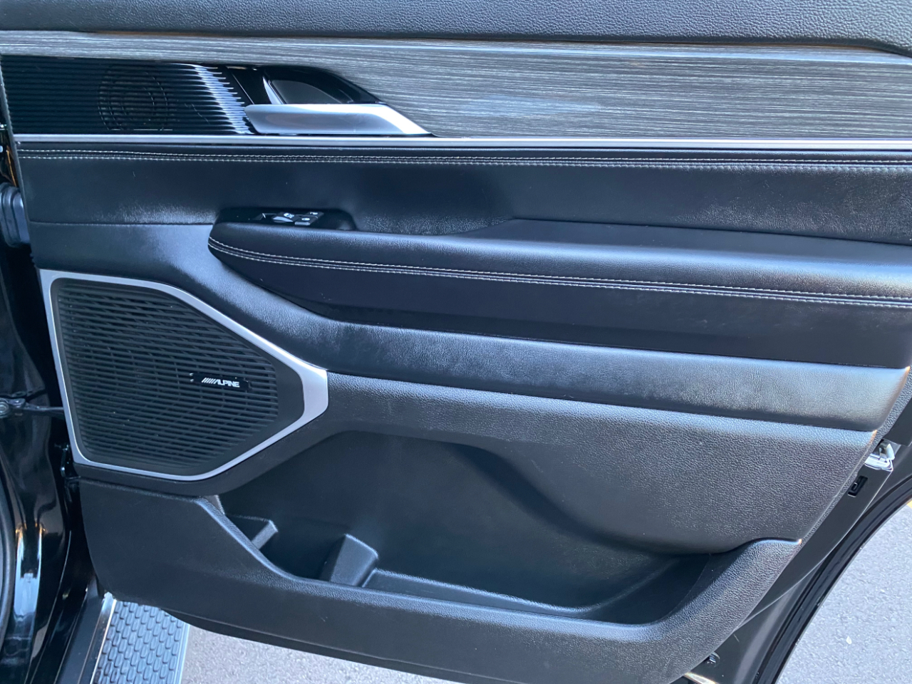 Jeep Wagoneer Series II 4x4 2022