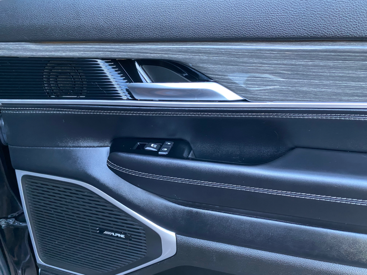 Jeep Wagoneer Series II 4x4 2022