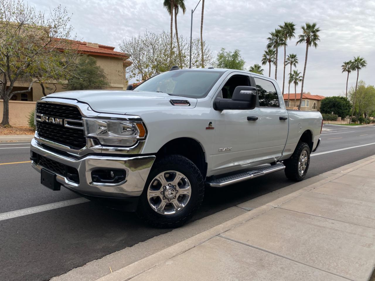 RAM 2500 Big Horn 4x4 Crew Cab 6'4" Box 2024