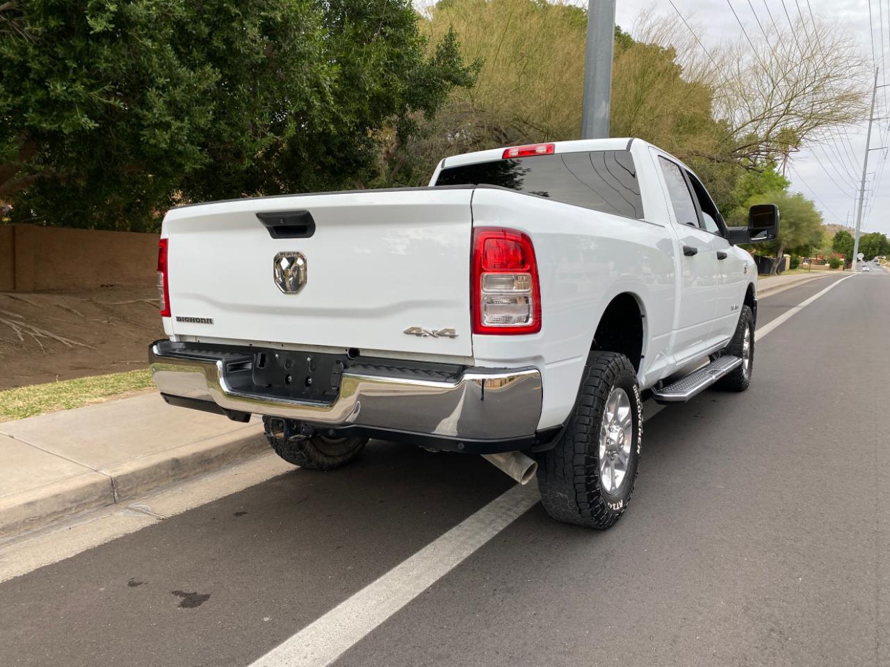 RAM 2500 Big Horn 4x4 Crew Cab 6'4" Box 2024