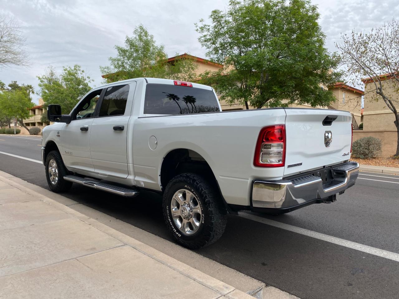 RAM 2500 Big Horn 4x4 Crew Cab 6'4" Box 2024