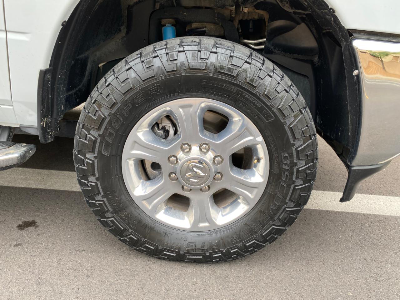 RAM 2500 Big Horn 4x4 Crew Cab 6'4" Box 2024