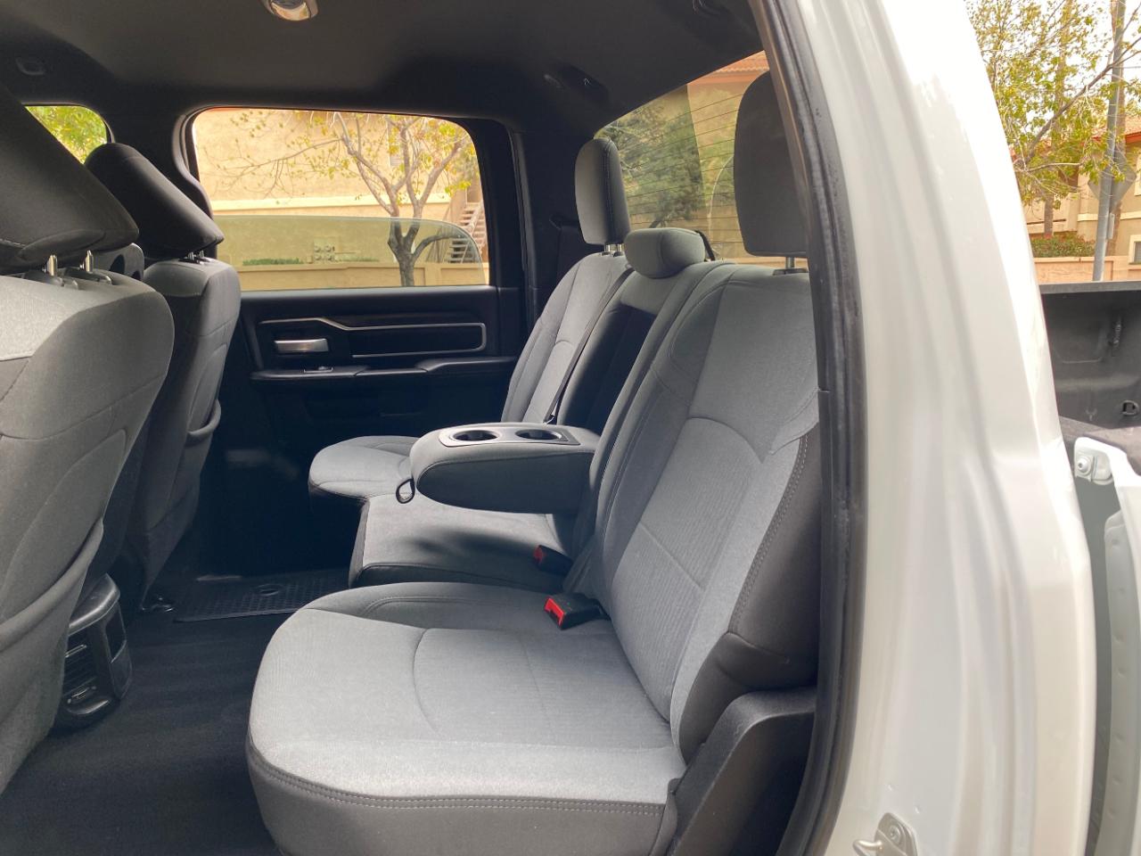 RAM 2500 Big Horn 4x4 Crew Cab 6'4" Box 2024