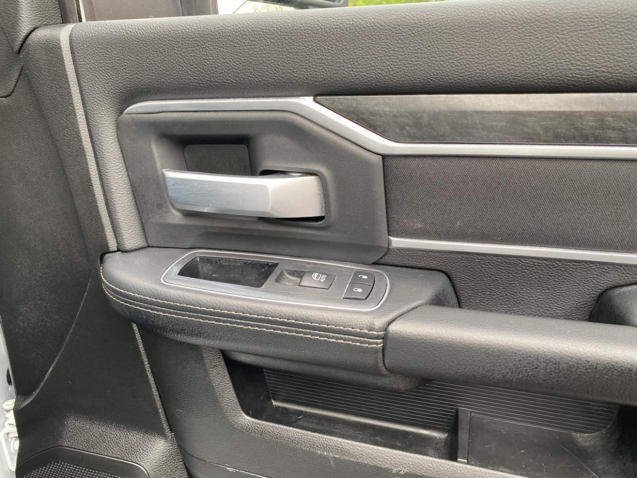 RAM 2500 Big Horn 4x4 Crew Cab 6'4" Box 2024