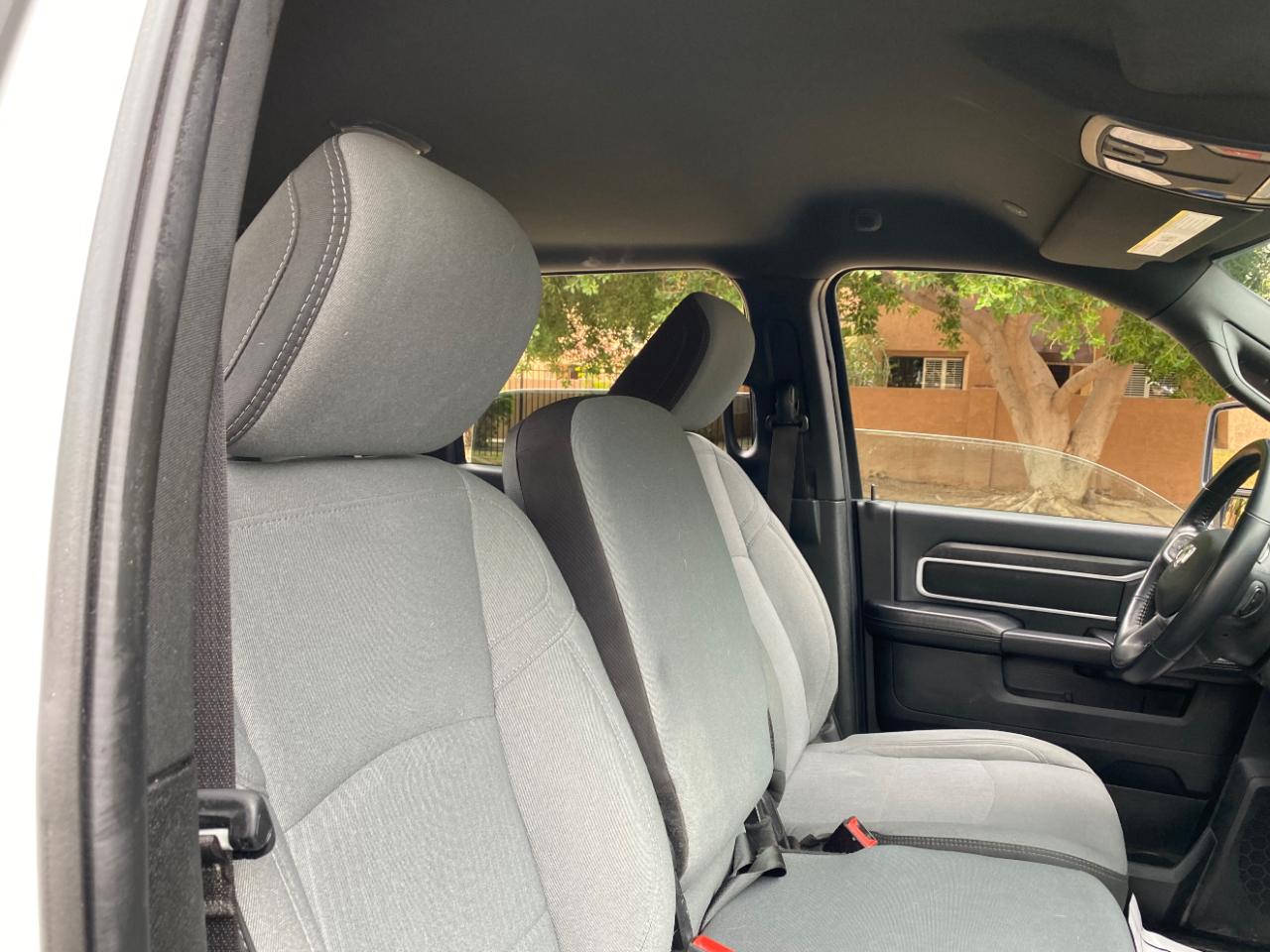 RAM 2500 Big Horn 4x4 Crew Cab 6'4" Box 2024