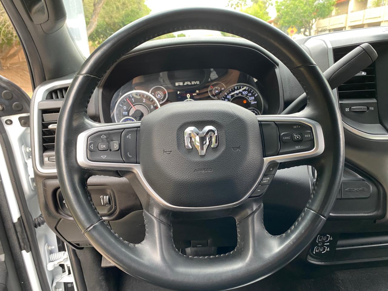 RAM 2500 Big Horn 4x4 Crew Cab 6'4" Box 2024