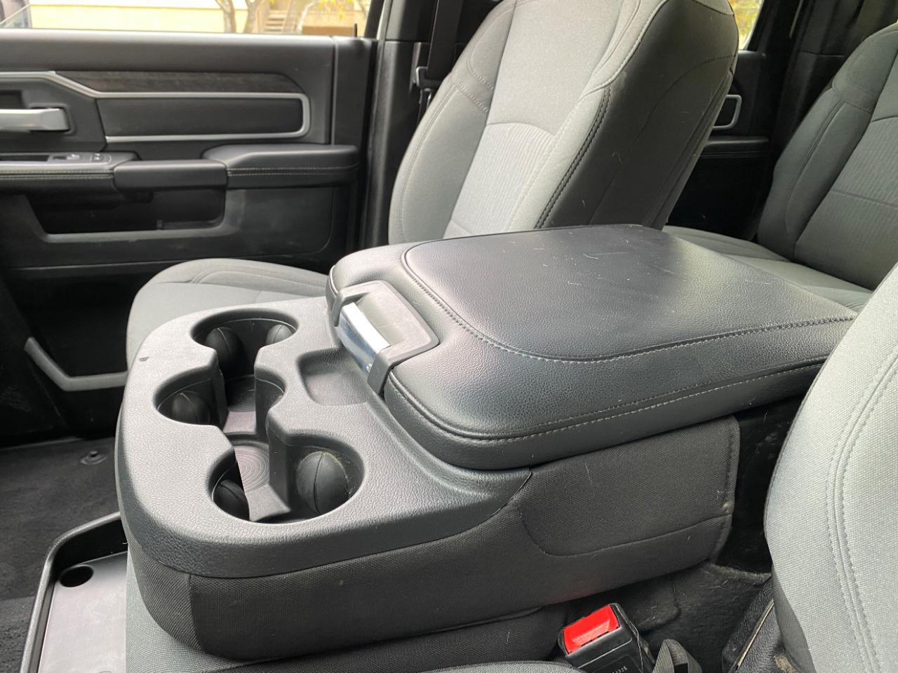 RAM 2500 Big Horn 4x4 Crew Cab 6'4" Box 2024