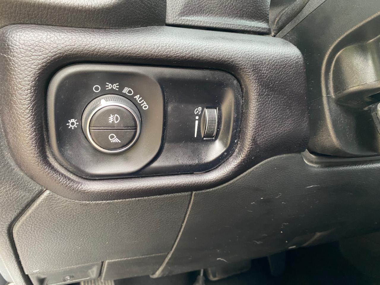 RAM 2500 Big Horn 4x4 Crew Cab 6'4" Box 2024