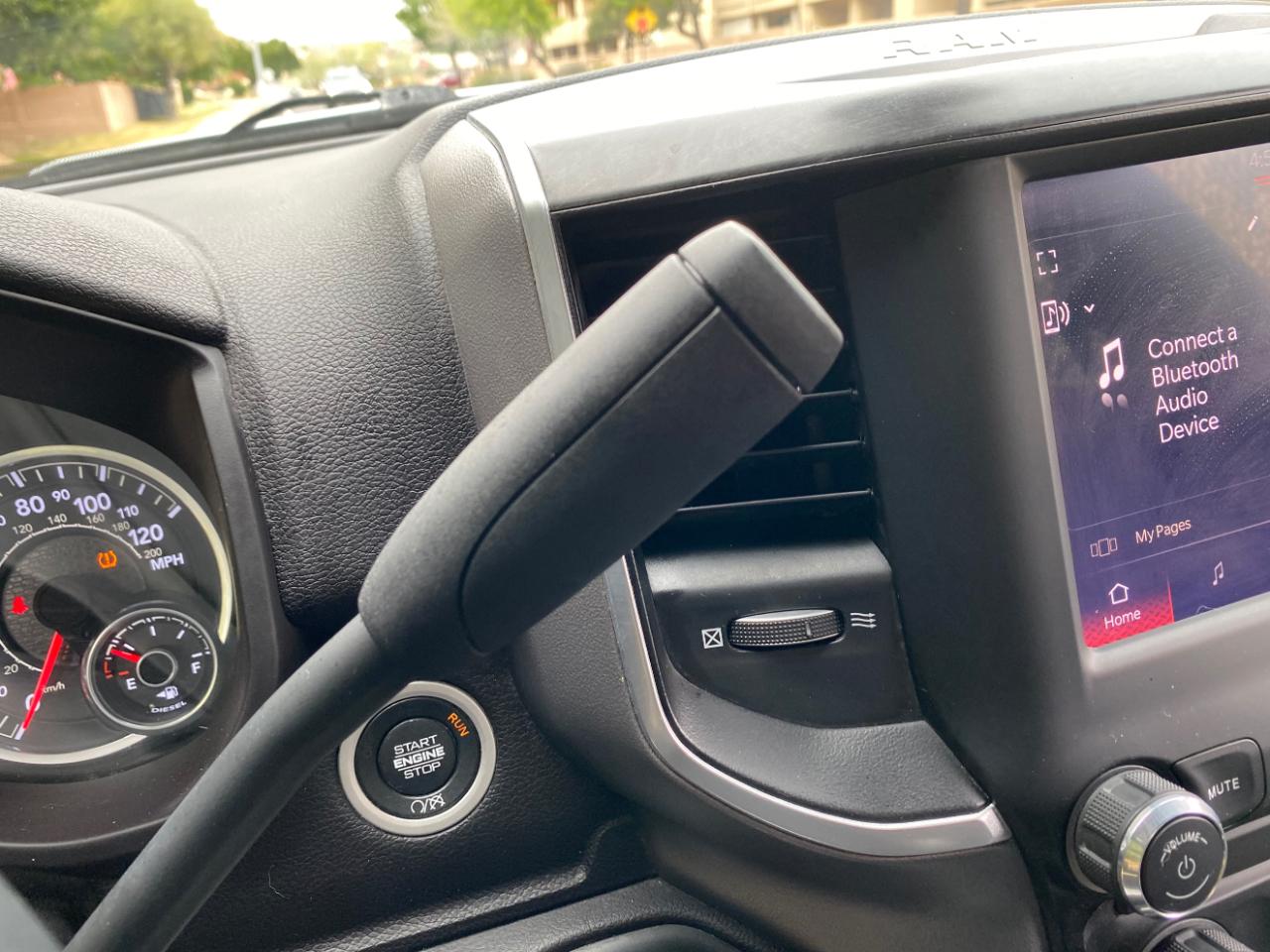 RAM 2500 Big Horn 4x4 Crew Cab 6'4" Box 2024