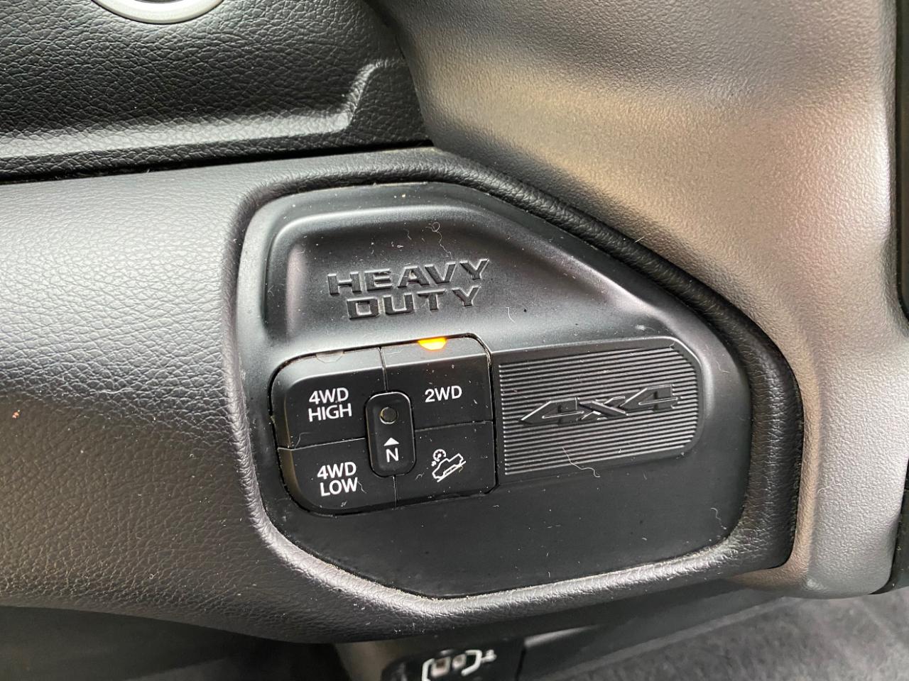 RAM 2500 Big Horn 4x4 Crew Cab 6'4" Box 2024