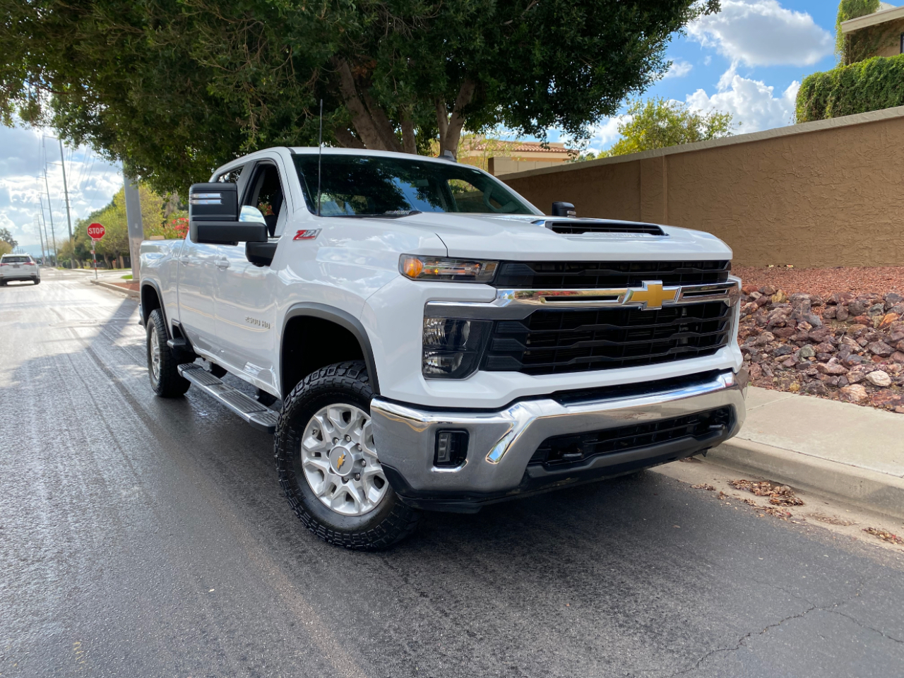 Chevrolet Silverado 2500HD 4WD Crew Cab 159" LT 2024