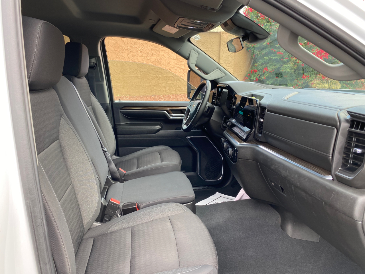 Chevrolet Silverado 2500HD 4WD Crew Cab 159" LT 2024