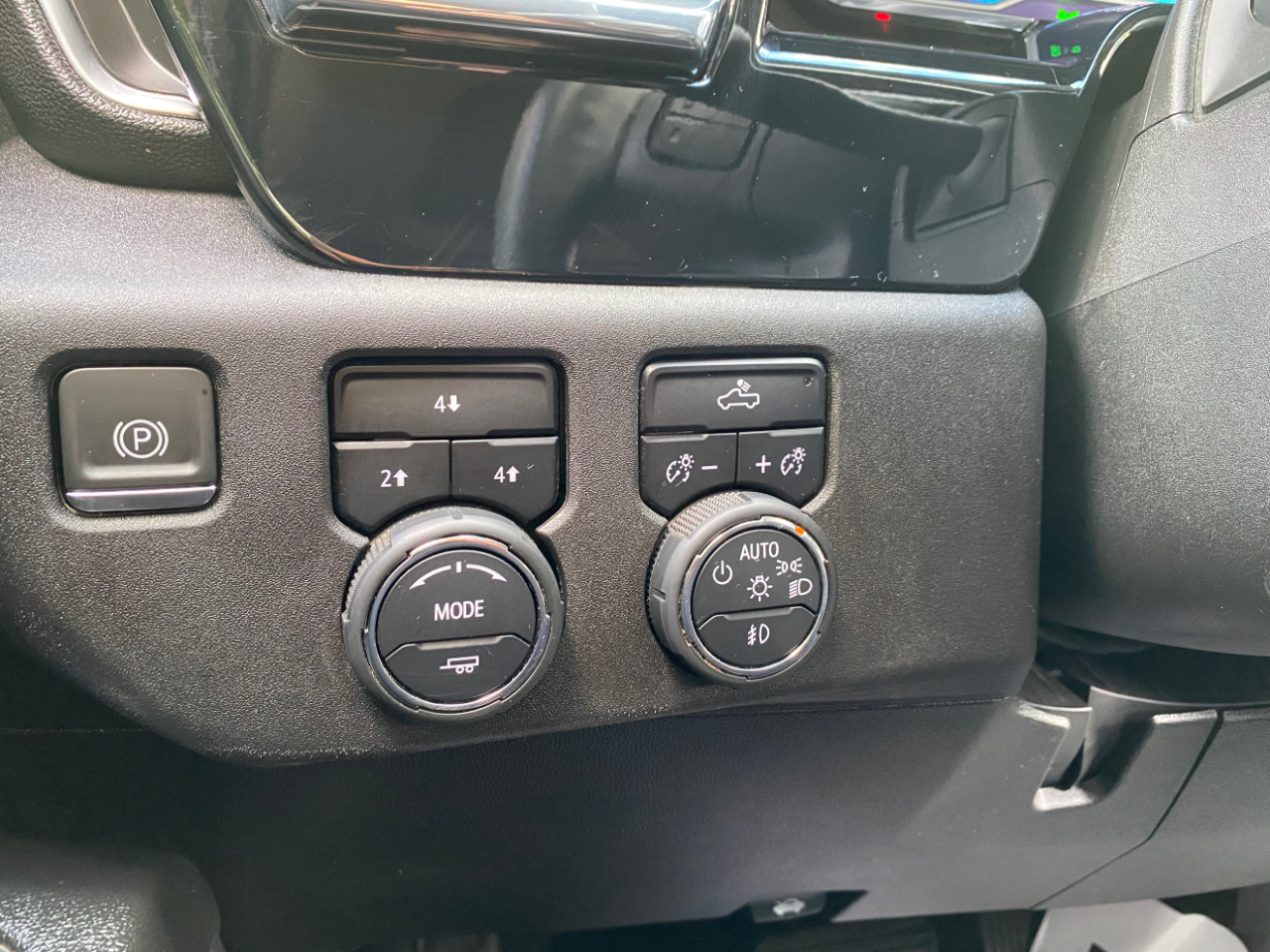 Chevrolet Silverado 2500HD 4WD Crew Cab 159" LT 2024