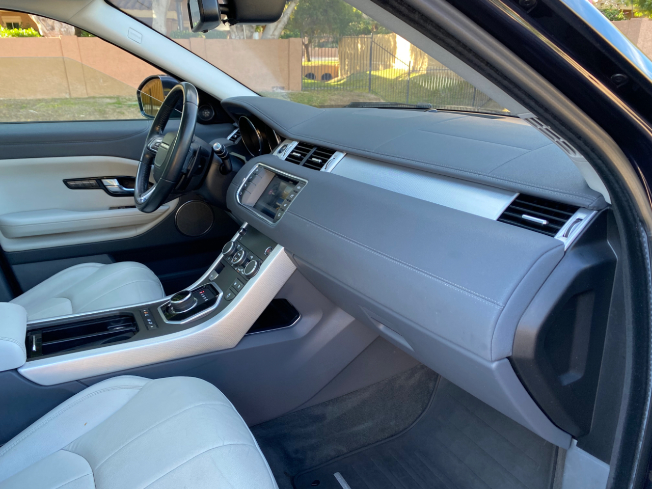 Land Rover Range Rover Evoque 5 Door SE Premium 2018