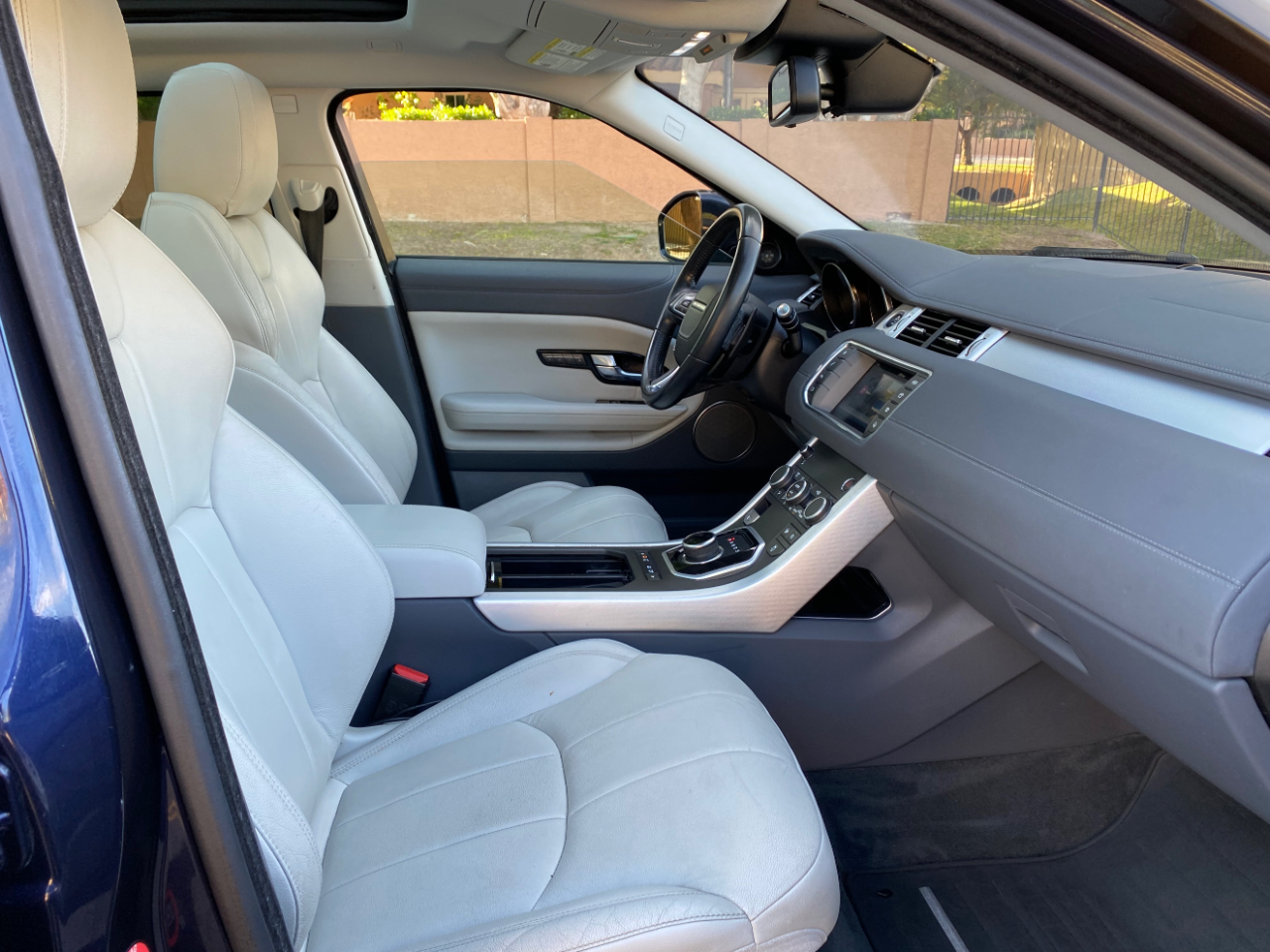 Land Rover Range Rover Evoque 5 Door SE Premium 2018