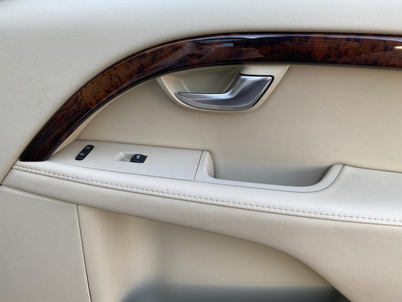 Volvo S80 4dr Sdn T5 Drive-E Platinum FWD 2015