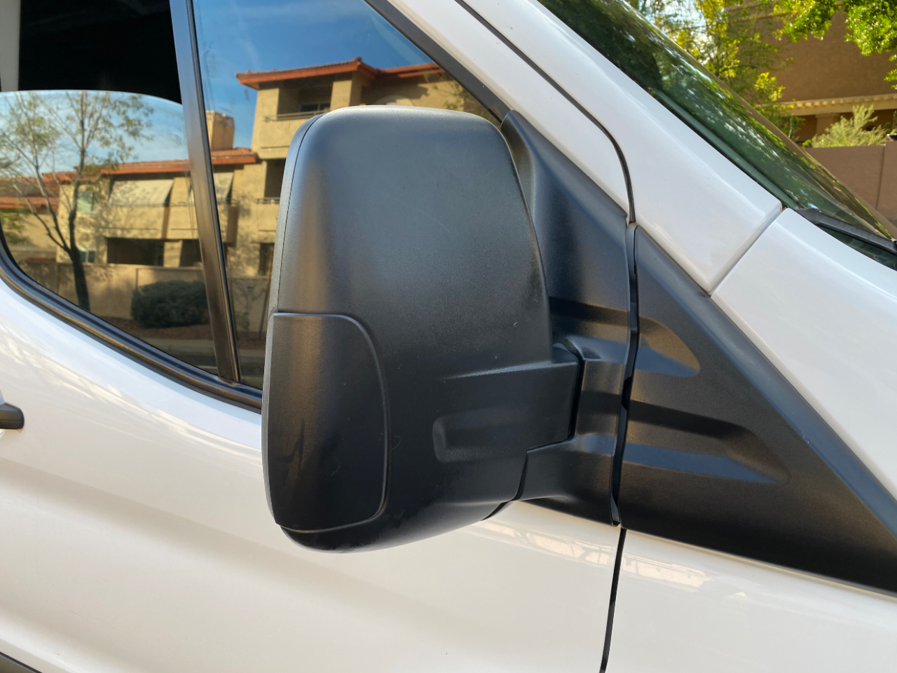 Ford Transit Cargo Van T-250 130" Med Rf 9070 GVWR RWD 2020