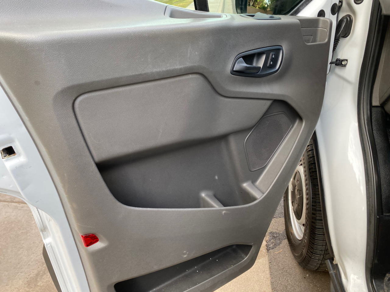 Ford Transit Cargo Van T-250 130" Med Rf 9070 GVWR RWD 2020