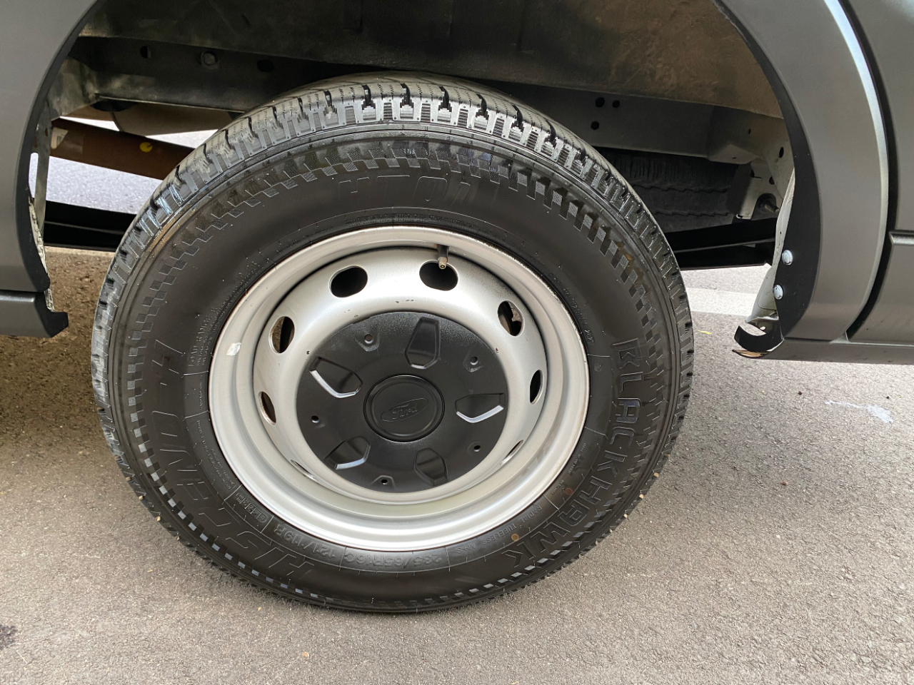 Ford Transit Cargo Van T-250 130" Med Rf 9070 GVWR RWD 2020