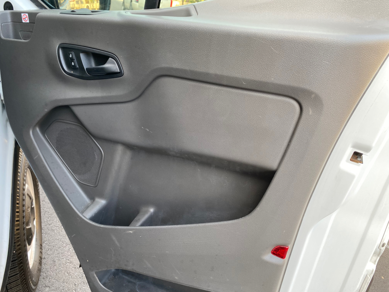 Ford Transit Cargo Van T-250 130" Med Rf 9070 GVWR RWD 2020