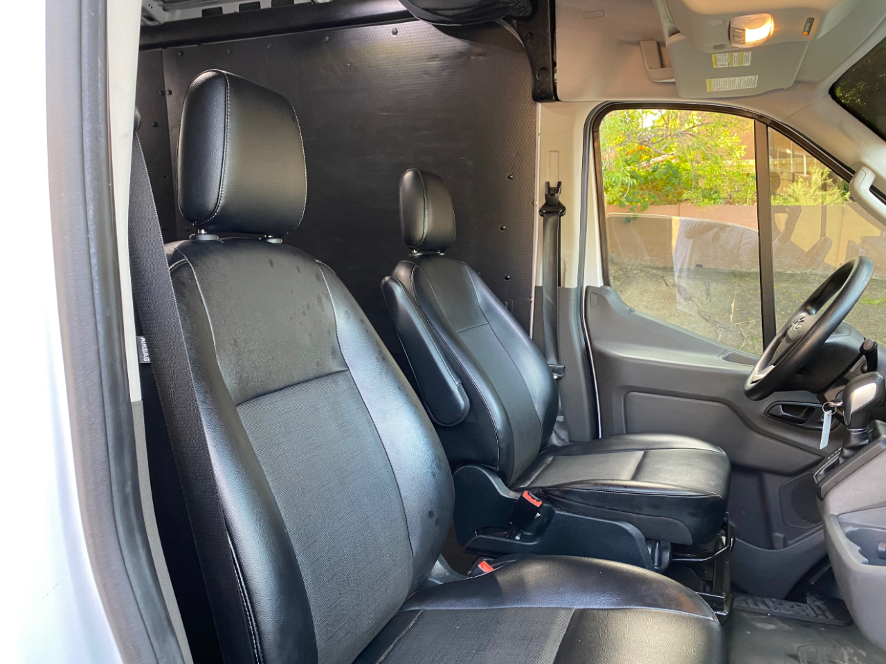 Ford Transit Cargo Van T-250 130" Med Rf 9070 GVWR RWD 2020