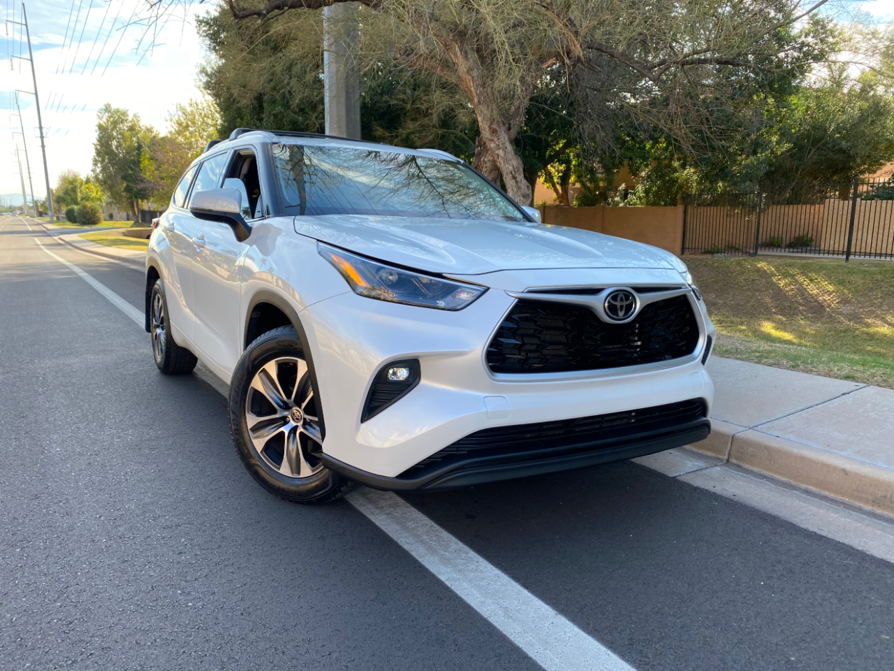 Toyota Highlander XLE FWD (Natl) 2022