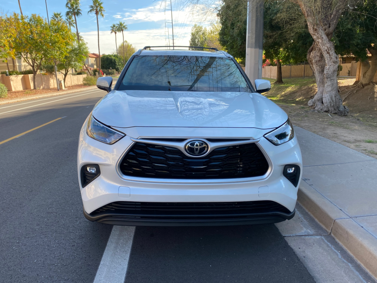 Toyota Highlander XLE FWD (Natl) 2022