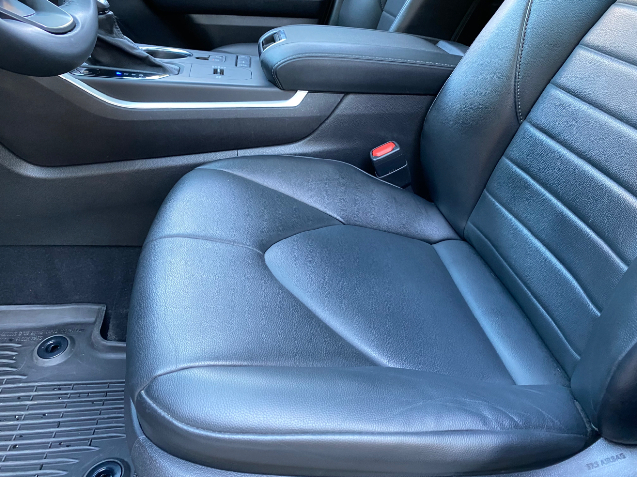 Toyota Highlander XLE FWD (Natl) 2022