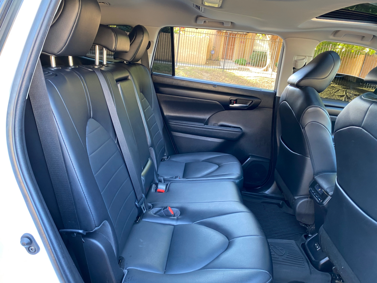 Toyota Highlander XLE FWD (Natl) 2022